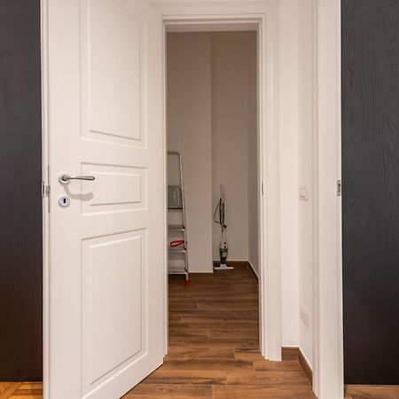 Guest Planet - Bicocca Suites Milano Ngoại thất bức ảnh