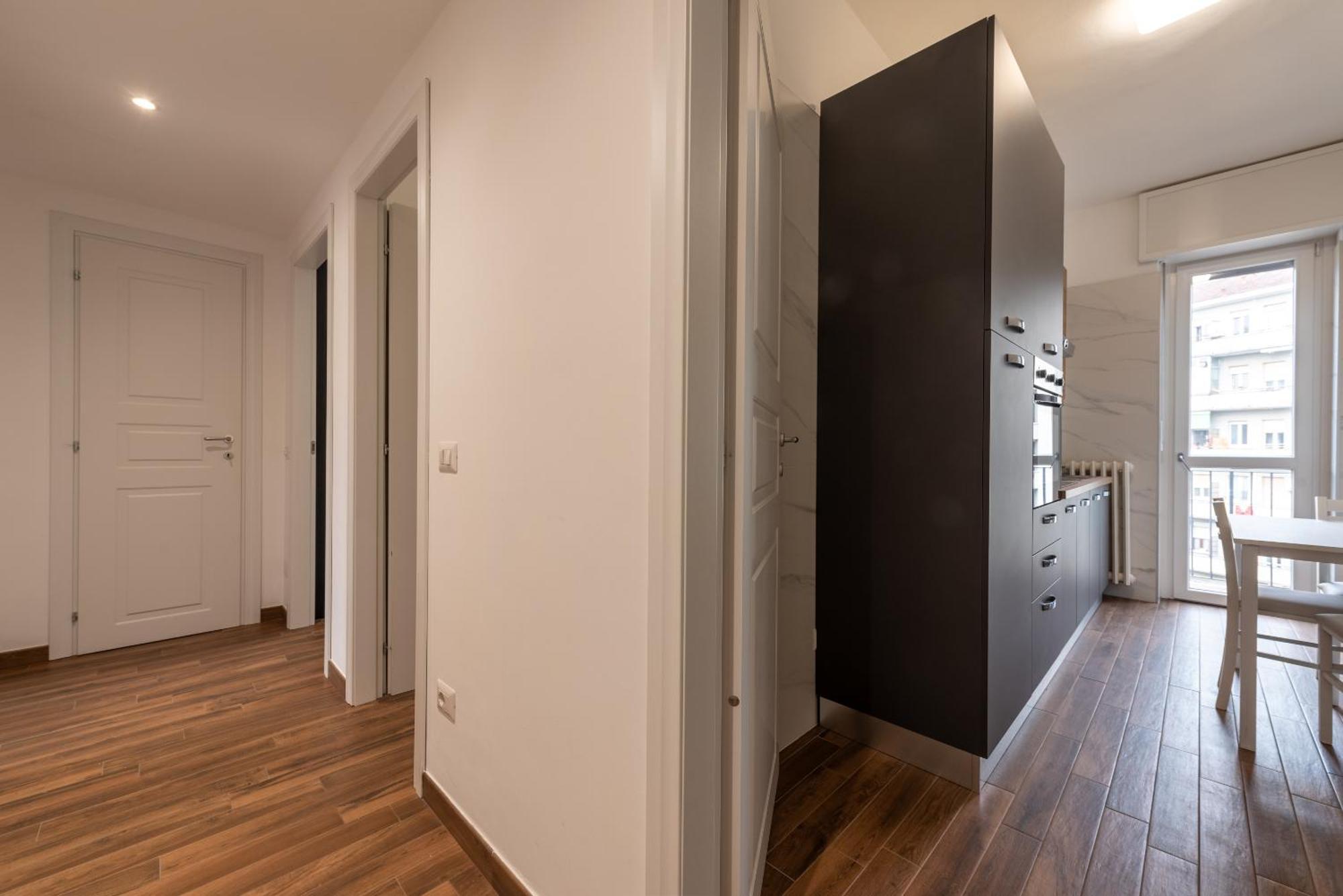 Guest Planet - Bicocca Suites Milano Ngoại thất bức ảnh